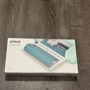 Cricut Maker 3 Roll holder